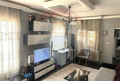 Casa / Vila cu 3 camere de vanzare in zona Central - 1