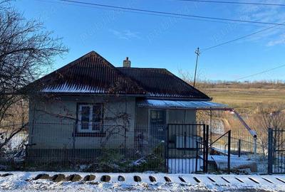 Vand casa si teren in comuna Bor?a, jud. Cluj - 2