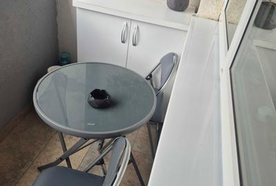 Apartament cu 2 camere decomandat în Exterior Vest