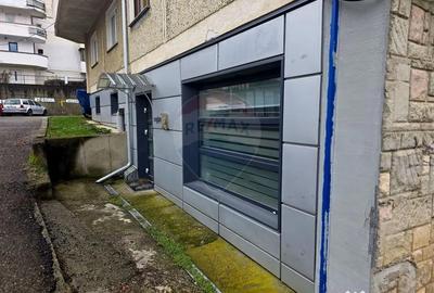 Spațiu comercial, de 68 mp, în Central - 3