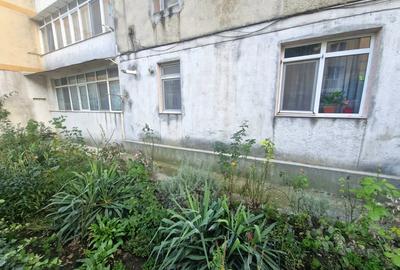 Ap. 3 camere- decomandat- parter+balcon ?i beci, Plevna - 9