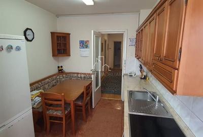 Apartament 3 Camere de Inchiriat, Et.1, Zona Aleea Carpati - 3