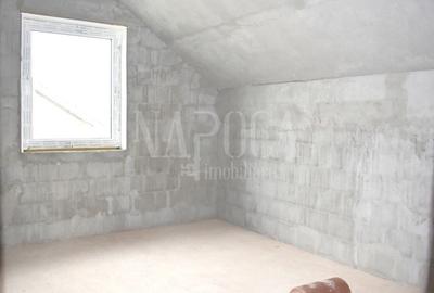 Casă individuală cu 5 camere cu Canalizare în Episcopia Bihorului - 1