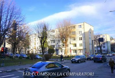 Apartament cu 2 camere semidecomandat, mobilat în 1 Mai