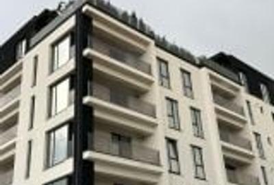 Penthouse cu 3 camere decomandat în Sisești - 6