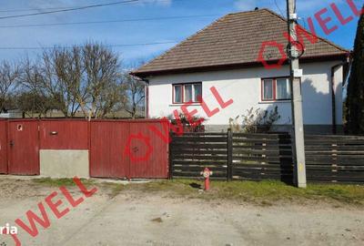 Casă cu 5 camere cu Teren 1040 Mp în Central - 2