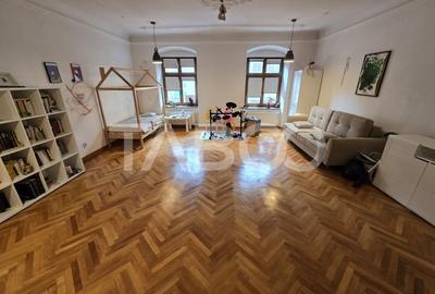 Apartament decomandat de vanzare cu pivnita in Centrul Istoric Sibiu - 3