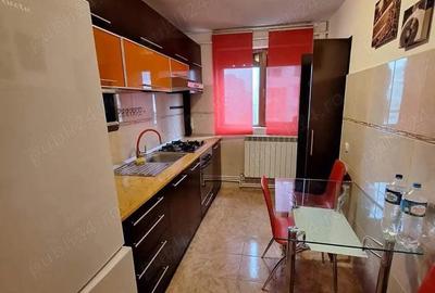 Apartament cu 2 camere semidecomandat în Micro 21
