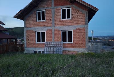 Ocazie! Casa de 200 mp., teren  1000 mp., 194900 Eur, Campenesti - 6