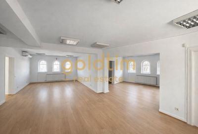 Casă individuală cu 18 camere cu Canalizare în Aviatorilor - 25