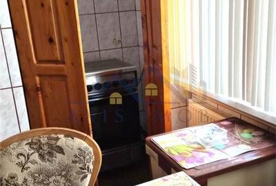 Apartament cu 3 camere decomandat în Unirii Nord - 2