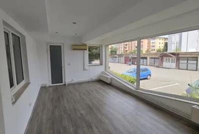 Apartament cu 3 camere decomandat în Central - 2