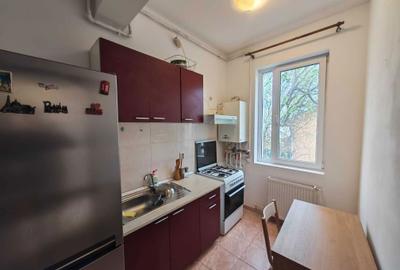 Garsonieră decomandată în Central - 2