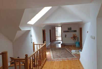 Casă cu 4 camere în Dumbrăveni - 8