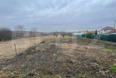 Casă cu 4 camere cu Teren 2900 Mp în Central - 3