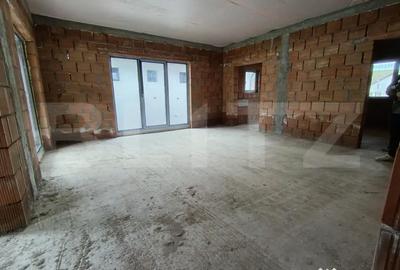Casă cu 3 camere cu Teren 500 Mp în Central - 4