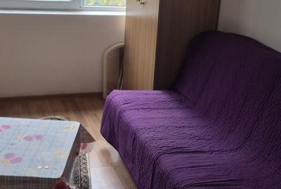 Garsonieră decomandată în Drumul Carului