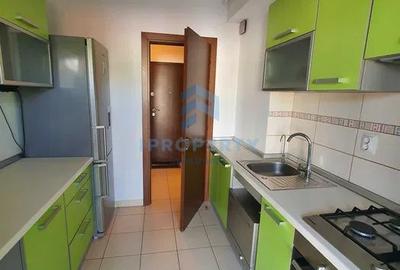 Apartament cu 3 camere, mobilat în Iancului
