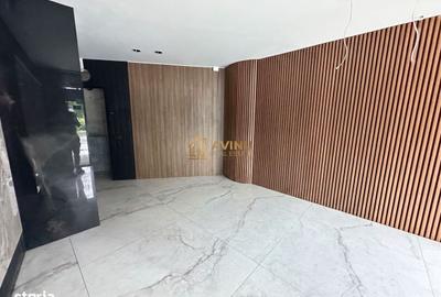 Spațiu comercial, de 18 mp, în Central