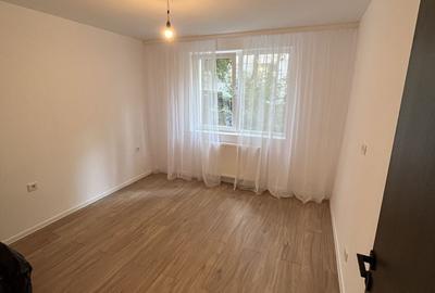 Apartament cu 2 camere decomandat în Tomis II - 4