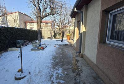 Teren de 300 mp, în Central - 5