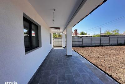 Casă cu 4 camere cu Teren 450 Mp în Central
