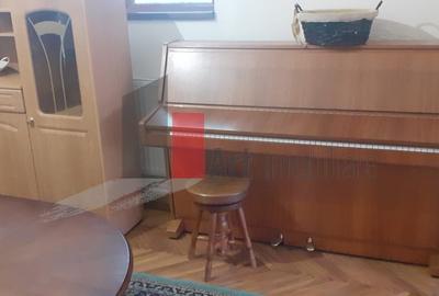 Casă cu Canalizare în 1 Mai - 9