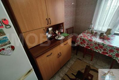 Apartament cu 3 camere decomandat în Tudor Vladimirescu