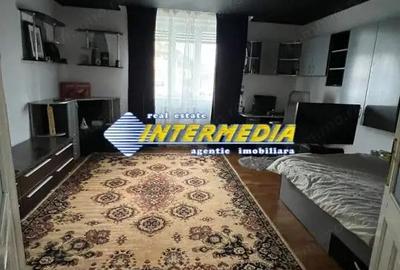 Casă cu 4 camere cu Teren 1650 Mp în Ultracentral - 1