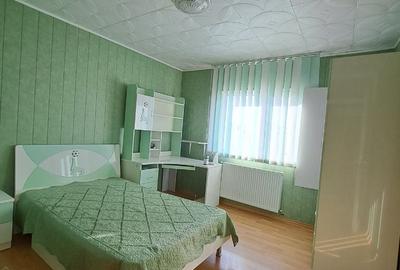Apartament cu 3 camere în Central - 12