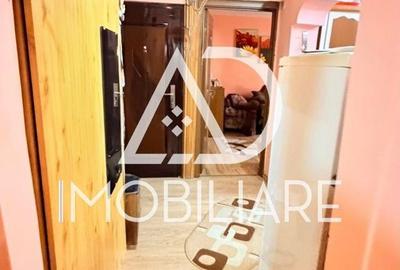 Apartament cu 3 camere decomandat în 9 Mai - 11