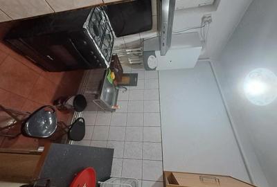 Garsonieră decomandată în Central - 9