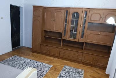 Inchiriez pe termen lung apartament cu 2 camere, zona Traian - 4