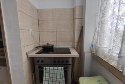 Apartament 2 camere, 49 mp, decomandat, Siret - 12