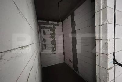 Casă cu 4 camere cu Teren 700 Mp în Central - 2