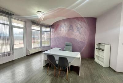 Spatiu Comercial de inchiriat pentru diverse afaceri - 1