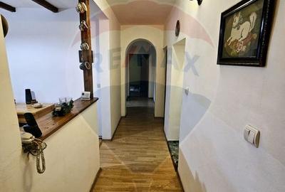 SINAIA- APARTAMENT DE VACANTA/ REZIDENTIAL- 3 camere in vila! SINAIA- APARTAMENT DE VACANTA/ REZIDENTIAL- 3 camere in vila! - 21