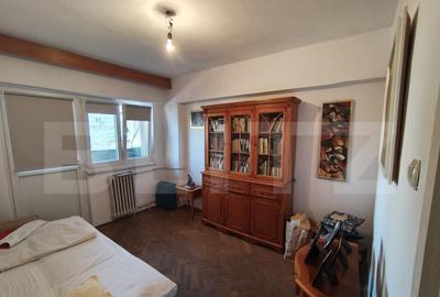 Apartament cu 4 camere decomandat în Dacia - 13