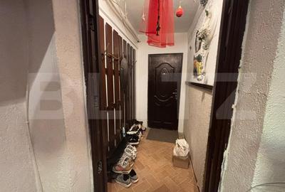 Apartament de vanzare, cu 3 camere, zona Micro 5 - 5