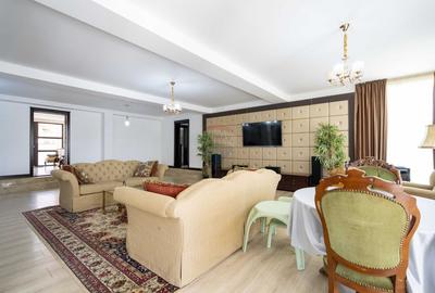 Casă individuală cu 10 camere cu Teren 925 Mp în Nufărul - 41