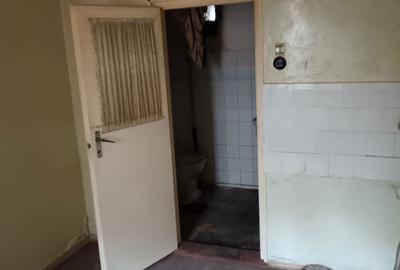 Garsonieră decomandată în Central - 5