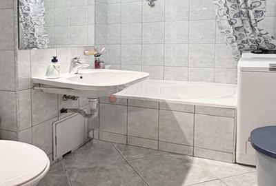 Apartament cu 3 camere decomandat în Astra - 9