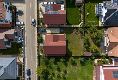 Vila cocheta, facilitati valoroase, strada asfaltata, intimitate: Tur LIVE! Vila cocheta, facilitati valoroase, strada asfaltata, intimitate: Tur LIVE! - 7