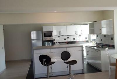 Apartament cu 3 camere în Central - 1