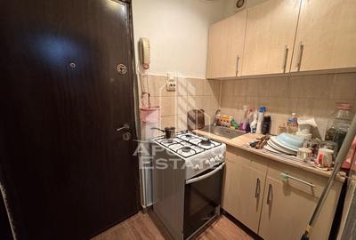 Garsoniera de vanzare | 20mp | Mobilata si utilata | Zona Blascovici - 2