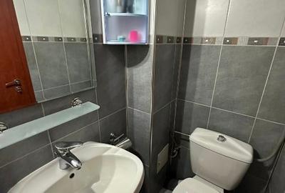 3 camere + 2 boxe si loc de parcare in Brazda lui Novac langa scoala nr. 23 - 12