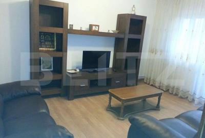 Apartament cu 4 camere decomandat, mobilat în 1 Mai - 1