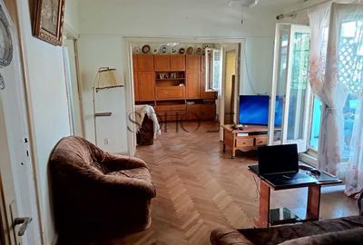 Apartament cu 3 camere semidecomandat, mobilat în Eminescu - 2