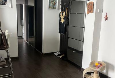 Apartament cu 3 camere decomandat în Rahova - 9
