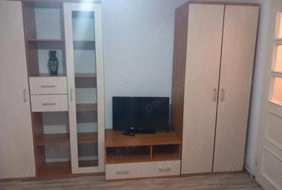 Garsonieră decomandată în Central